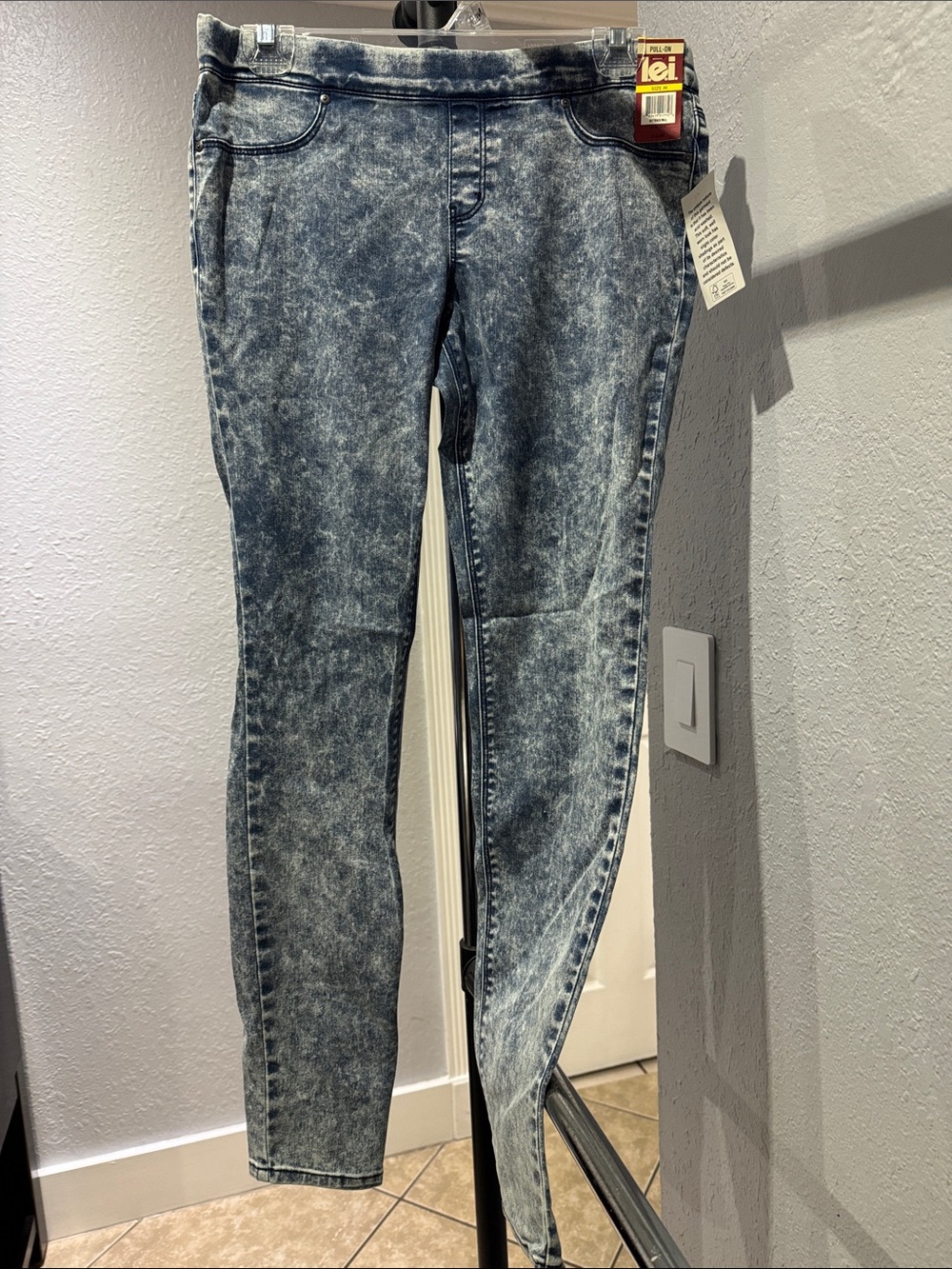 lei Women's Skinny Acid-Wash Denim Jeans - Faded Blue